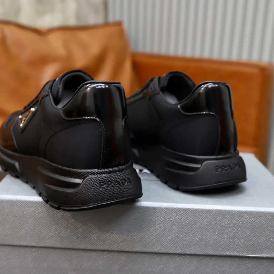 Men's shoes 💰600💰🙅‍♂️🙅‍♂️🙅‍♂️ [PRADA] Prada - High-end quality original order - Upper: Nappa calfskin, tumbled calfskin spliced stretch cloth surface, tongue high frequency brand logo - Lining: water-dyed cowhide - Outsole: ultra-light TPU foam rubber; two-color molded outsole -Ultra-high quality control and fine workmanship: outstanding (high-end, extravagance, grade) -Size: 38-44 (45 can be customized)